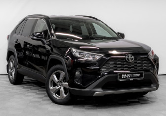 Подержанный автомобиль Toyota RAV4 2019 года (3 фото)
