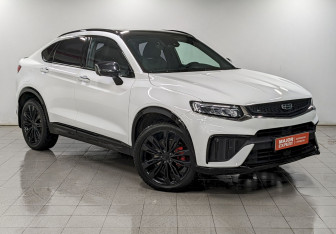 Подержанный автомобиль Geely Tugella 2023 года (3 фото)