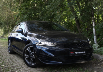 Подержанный автомобиль Kia K5 2020 года (22 фото)