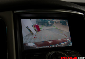 Подержанный автомобиль Infiniti QX50 2016 года (16 фото)