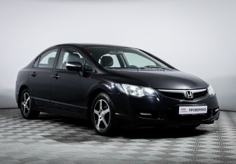 Подержанный автомобиль Honda Civic Sedan 2007 года (3 фото)