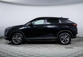 Подержанный автомобиль Omoda C5 2024 года (8 фото)