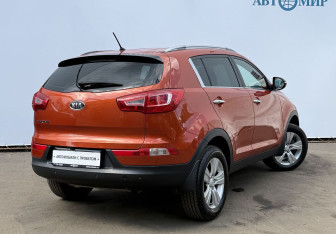 Подержанный автомобиль Kia Sportage 2011 года (5 фото)