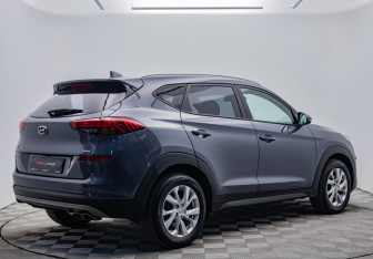 Подержанный автомобиль Hyundai Tucson 2020 года (5 фото)
