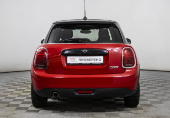 Подержанный автомобиль MINI Hatch 2020 года (6 фото)