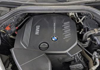 Подержанный автомобиль BMW X4 2021 года (9 фото)