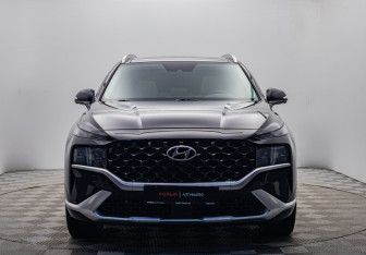 Подержанный автомобиль Hyundai Santa Fe 2021 года (8 фото)