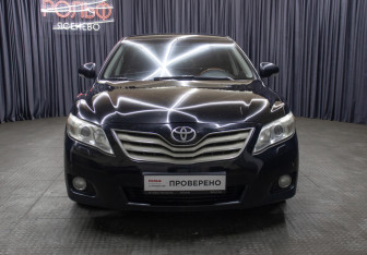 Подержанный автомобиль Toyota Camry Sedan 2009 года (2 фото)