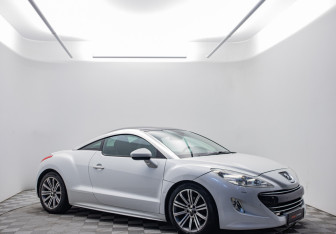 Подержанный автомобиль Peugeot RCZ 2011 года (3 фото)