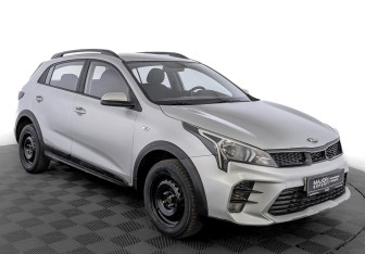 Подержанный автомобиль Kia Rio Hatchback 2021 года (3 фото)