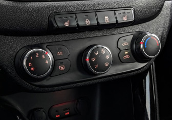 Подержанный автомобиль Kia Ceed Hatchback 2014 года (21 фото)