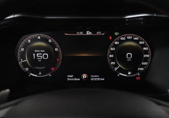 Подержанный автомобиль Geely Tugella 2021 года (11 фото)