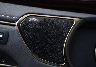 Подержанный автомобиль Lexus ES 2019 года (27 фото)