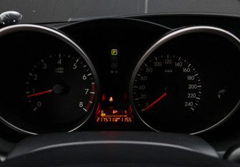 Подержанный автомобиль Mazda 3 Sedan 2011 года (22 фото)