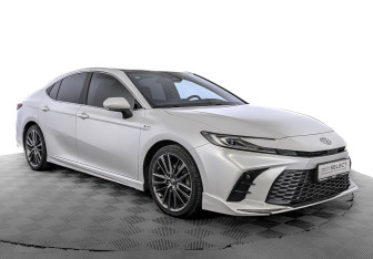 Подержанный автомобиль Toyota Camry Sedan 2024 года (3 фото)