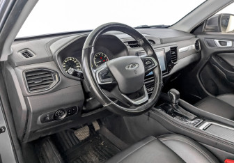 Подержанный автомобиль Chery Tiggo 4 2022 года (16 фото)