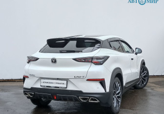 Подержанный автомобиль Changan UNI-T 2023 года (5 фото)