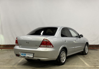 Подержанный автомобиль Nissan Almera Classic 2013 года (5 фото)