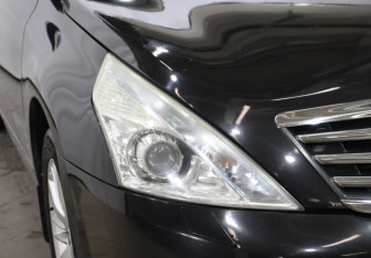 Подержанный автомобиль Nissan Teana 2012 года (26 фото)