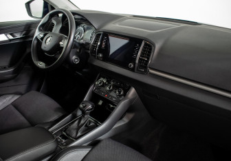 Подержанный автомобиль Skoda Karoq 2021 года (10 фото)