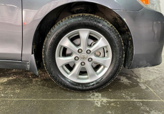 Подержанный автомобиль Toyota Camry Sedan 2010 года (19 фото)