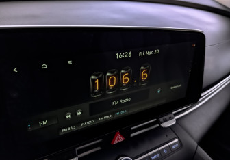 Подержанный автомобиль Hyundai Elantra Sedan 2023 года (28 фото)