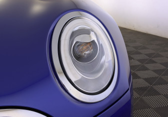 Подержанный автомобиль MINI Clubman Wagon 2018 года (11 фото)