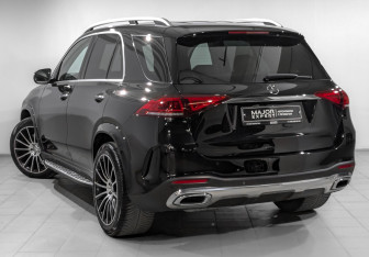 Подержанный автомобиль Mercedes-Benz GLE 2023 года (7 фото)