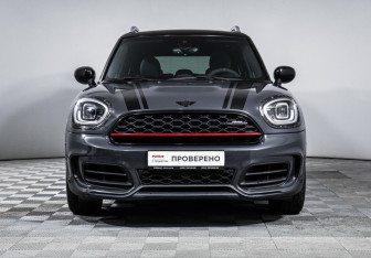 Подержанный автомобиль MINI Countryman 2020 года (2 фото)