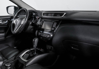Подержанный автомобиль Nissan Qashqai 2018 года (9 фото)