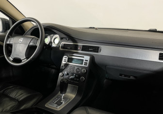 Подержанный автомобиль Volvo XC70 2008 года (9 фото)