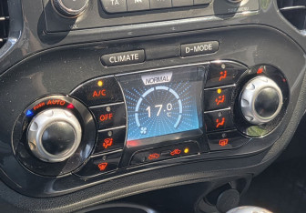 Подержанный автомобиль Nissan Juke 2012 года (14 фото)