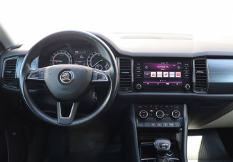 Подержанный автомобиль Skoda Kodiaq 2019 года (14 фото)