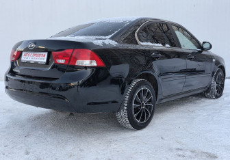 Подержанный автомобиль Kia Magentis 2010 года (5 фото)