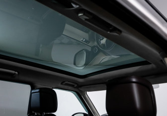 Подержанный автомобиль Land Rover Range Rover 2018 года (17 фото)