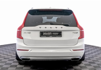 Подержанный автомобиль Volvo XC90 2019 года (6 фото)