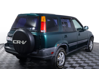 Подержанный автомобиль Honda CR-V 1999 года (5 фото)