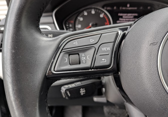 Подержанный автомобиль Audi A4 allroad 2019 года (26 фото)