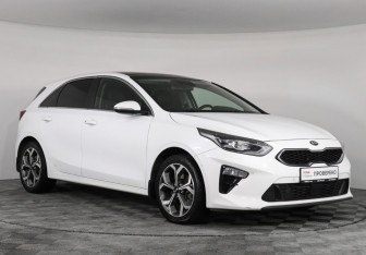 Подержанный автомобиль Kia Ceed Hatchback 2018 года (3 фото)