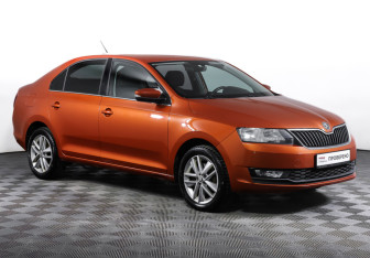 Подержанный автомобиль Skoda Rapid Liftback 2017 года (3 фото)