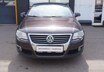 Подержанный автомобиль Volkswagen Passat Sedan 2008 года (2 фото)