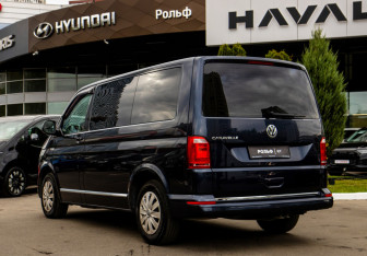 Подержанный автомобиль Volkswagen Caravelle 2019 года (5 фото)