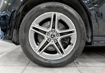 Подержанный автомобиль Mercedes-Benz GLE 2019 года (18 фото)
