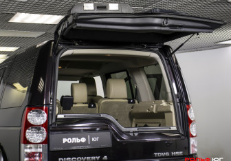 Подержанный автомобиль Land Rover Discovery 2009 года (23 фото)