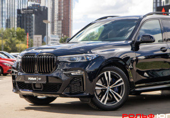 Подержанный автомобиль BMW X7 2019 года (17 фото)