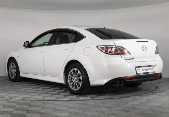 Подержанный автомобиль Mazda 6 Liftback 2011 года (7 фото)