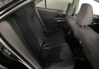 Подержанный автомобиль Toyota Camry Sedan 2014 года (10 фото)