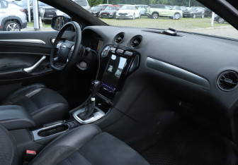 Подержанный автомобиль Ford Mondeo Sedan 2008 года (9 фото)