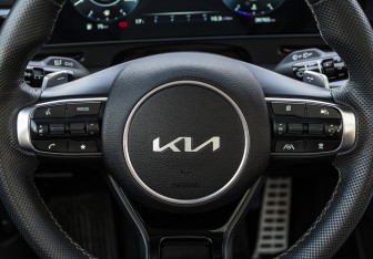 Подержанный автомобиль Kia Sportage 2025 года (11 фото)