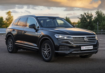 Подержанный автомобиль Volkswagen Touareg 2020 года (3 фото)